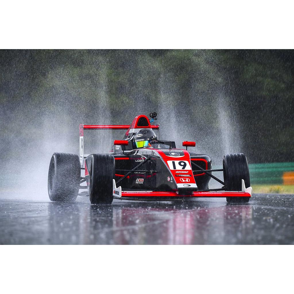 Kaizen Track With Coach and Downforce Car